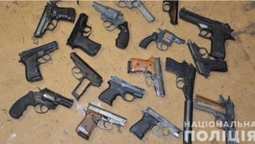 Волинські поліцейські перетворили зброю на брухт (фото)