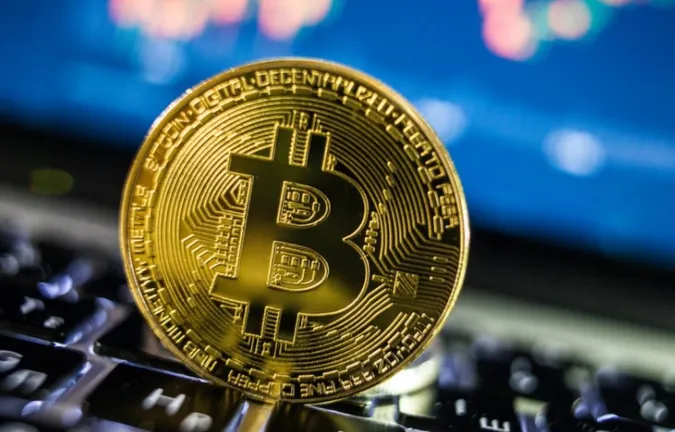IT-інженер випадково викинув диск зі $150 млн у біткоїнах