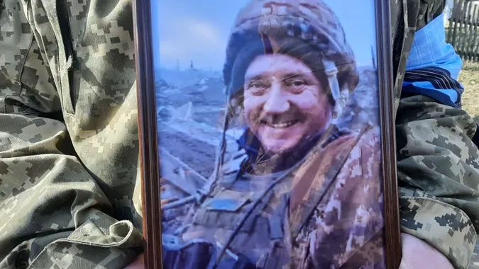 Загинув на Харківщині: на Волині попрощалися з воїном Анатолієм Бараносем (фото)