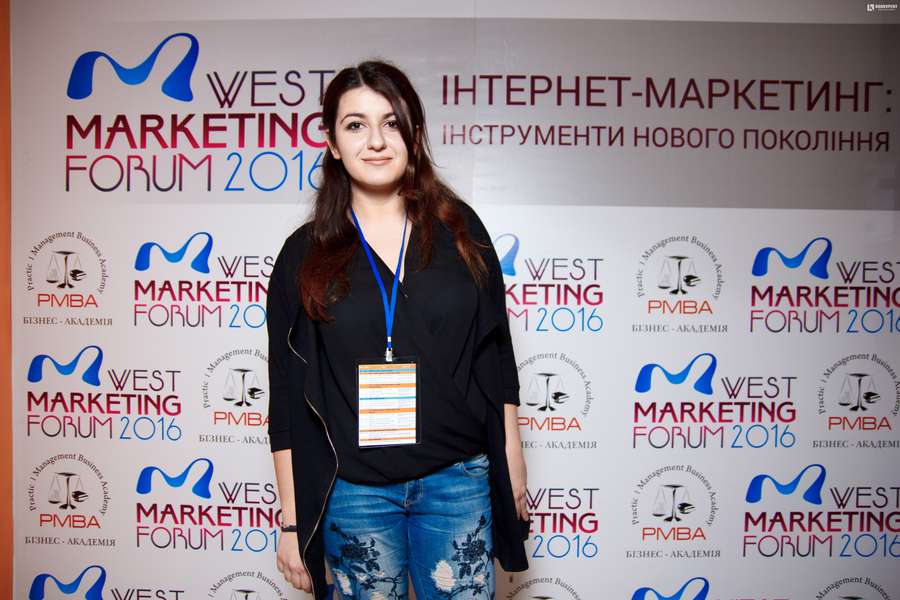 Анна Шахдінарян на West Marketing Forum 2016 у Луцьку><span class=