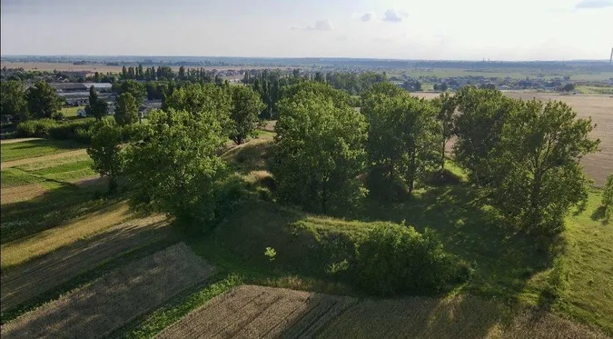 Таємниця під валами: під Луцьком стоїть форт, що не знав бою (фото)