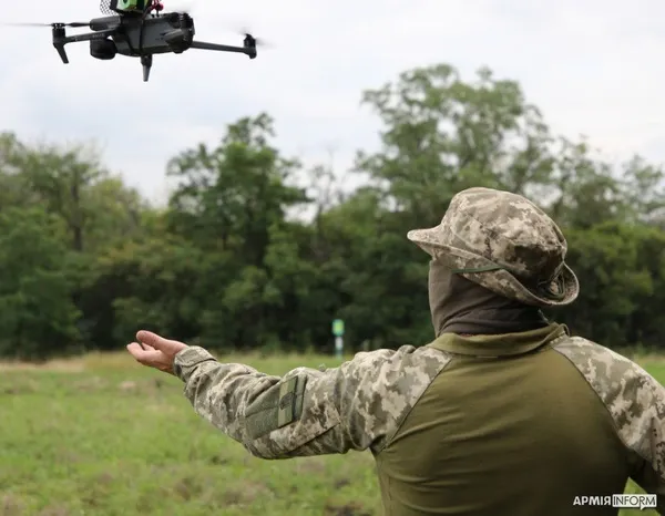 Пекельні сюрпризи: як у Волинській теробороні готують пілотів FPV-дронів (фото)
