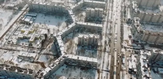 Будинки під снігом: зимовий Луцьк показали з висоти (відео)