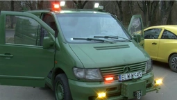Волинянин у Польщі модернізував «мерседес» для бойових медиків 14 бригади (відео)