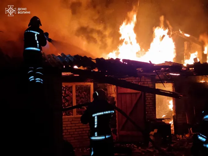65 пожеж за добу: на Волині горять торфовища (фото)