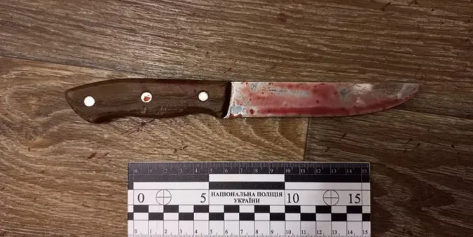 На Львівщині п'яна жінка зарізала свого молодого коханця