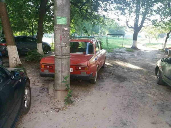 Луцькі муніципали штрафували тих, хто не вміє паркуватися (фото) 
