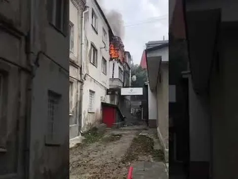 У центрі Луцька палає квартира (фото,відео). ОНОВЛЮЄТЬСЯ