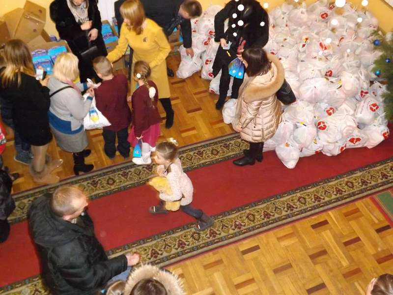 Волинський фонд «Дитяча місія. Україна» ощасливив 250 сімей учасників АТО