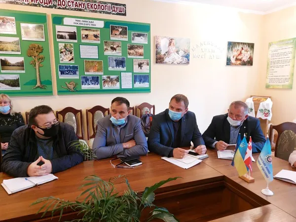 У Луцьку поговорили про диких бджіл та їх роль у довкіллі (фото)