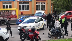 У Луцьку – аварія за участі патрульних: авто зіткнулося із мотоциклом (фото, відео)