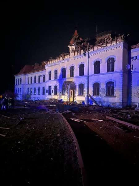 Атака на Львів: росіяни знищили музей Шухевича та пошкодили університет, де вчився Бандера (фото)