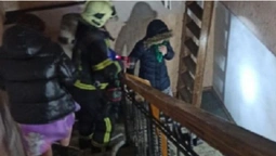 Вночі під Луцьком горів будинок – постраждали двоє дітей (фото, відео)