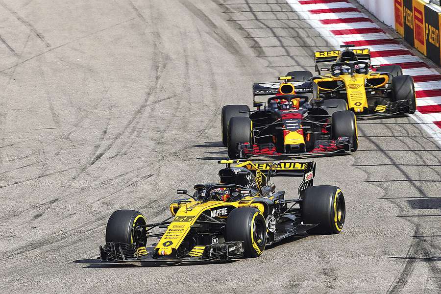 Під жорна оптимізації витрат може потрапити і маркетингова вітрина Renault — команда Формули-1, яка обходиться концерну в 5 млн.><span class=