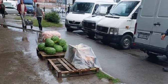 У Луцьку муніципали покарали вуличних торговців (фото)