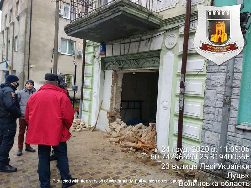 Зруйновану пам'ятку архітектури в Луцьку вимагають відновити (фото)