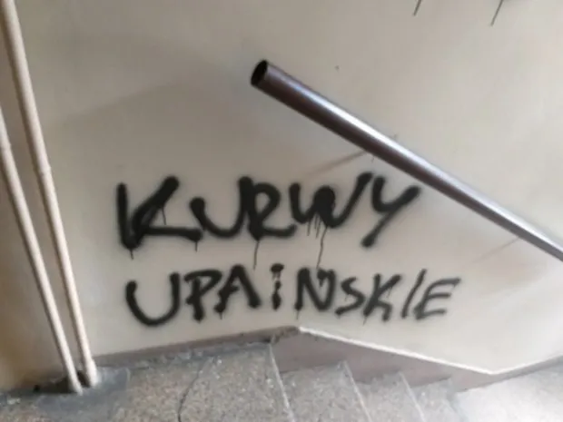 У Варшаві в квартиру українців кинули «коктейль Молотова»