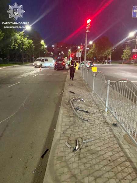 Аварія за участю «бехи» у Луцьку: деталі (фото, відео)