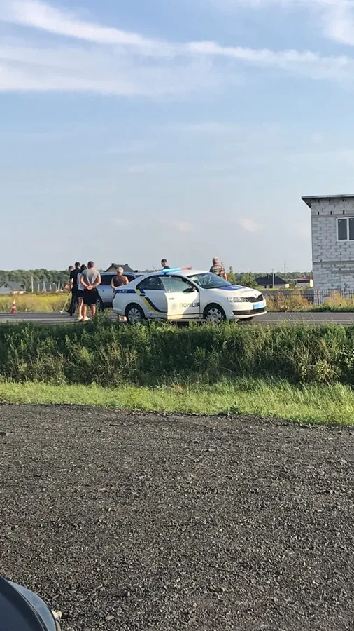 У Рованцях  «Ланос» збив дитину, яка перебігала через дорогу (фото)