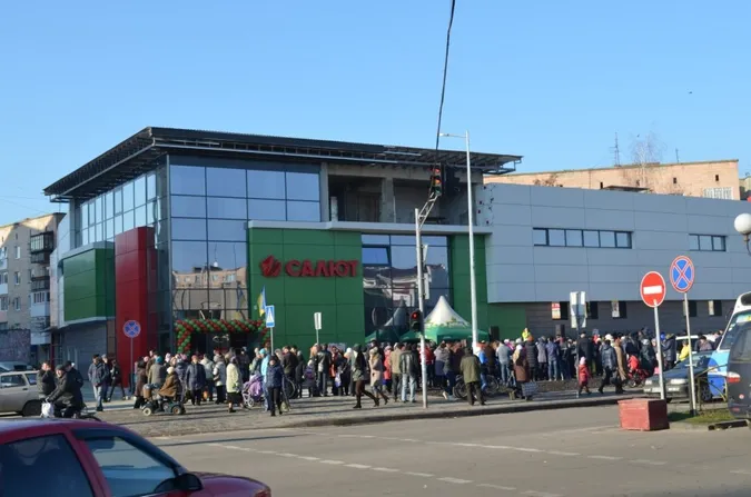 Як від сьогодні працюватимуть «Салюти» у Луцьку: графік