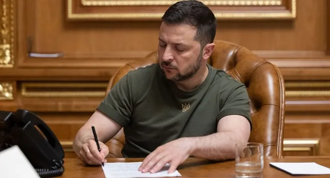 Зеленський підписав закон, що дозволяє засудженим військову службу в обмін на УДЗ