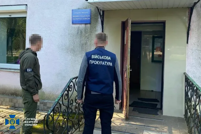 У волинських МСЕК відбулися обшуки через «липові» групи: фігурантів відправили під арешт