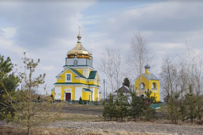 На Волині є таємниче село, яке збудували янголи, а прокляв пан (відео)