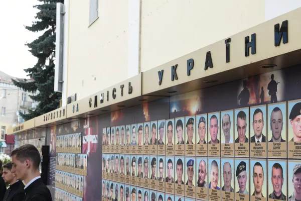 У Луцьку вшанували пам’ять загиблих захисників України (фото)