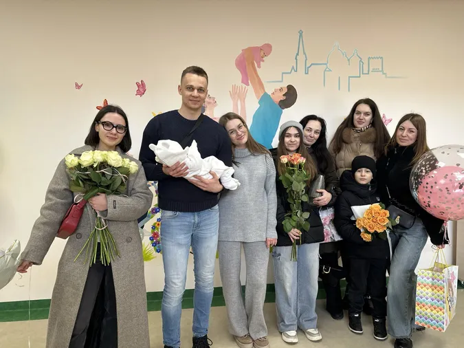 Скільки діток приніс лелека у Волинський перинатальний у лютому (фото)
