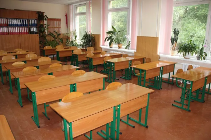 Луцьким школам рекомендують піти на тимчасові канікули