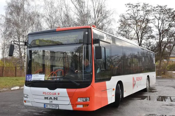 У Луцьку на маршрут №10 виїхали новенькі автобуси MAN (фото, відео)