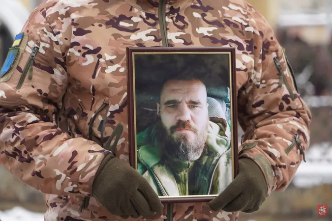 На Волині провели в останню путь Героя Олександра Савюка