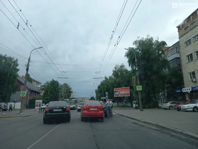 Рух ускладнений: у Луцьку на Ковельській – ДТП
