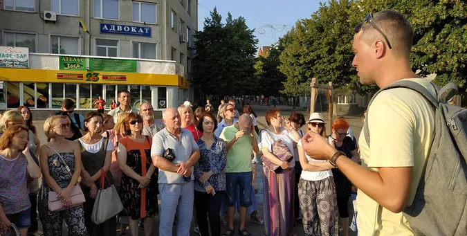 Історичні прогулянки Луцьком відновлюють