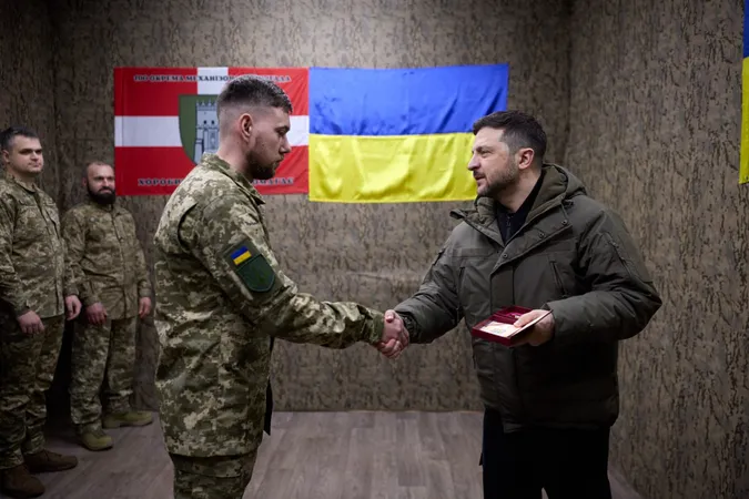 Зеленський нагородив воїнів волинської «Сталевої сотки» (фото)