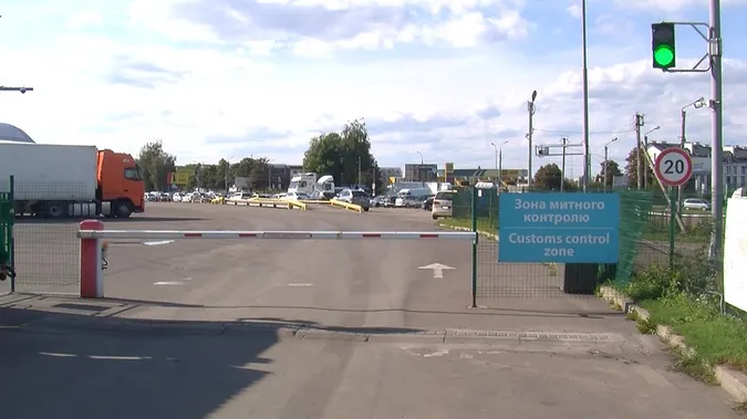 Обшуки на митниці в Луцьку: що відомо