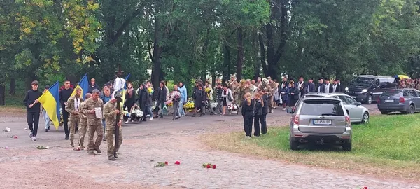 Отримав поранення, несумісні з життям: на Волині попрощалися з воїном Юрієм Атласом (фото)