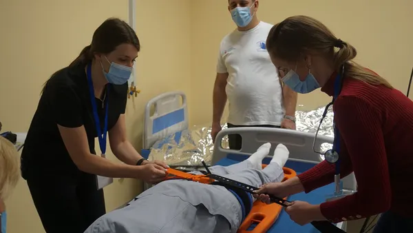 Луцьких лікарів вчать надавати допомогу по-європейськи (фото, відео)