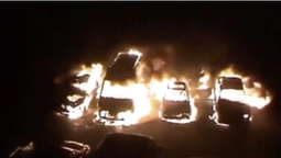 У Московській області горіли автівки працівників ФСБ, – ЗМІ (відео)