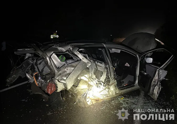 У нічній автотрощі під Луцьком загинув 34-річний чоловік (фото)