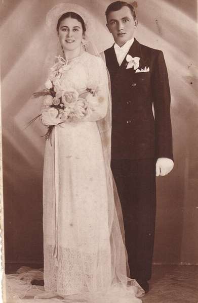 Весільна світлина Марії та Федора Михальчуків, 1939 рік