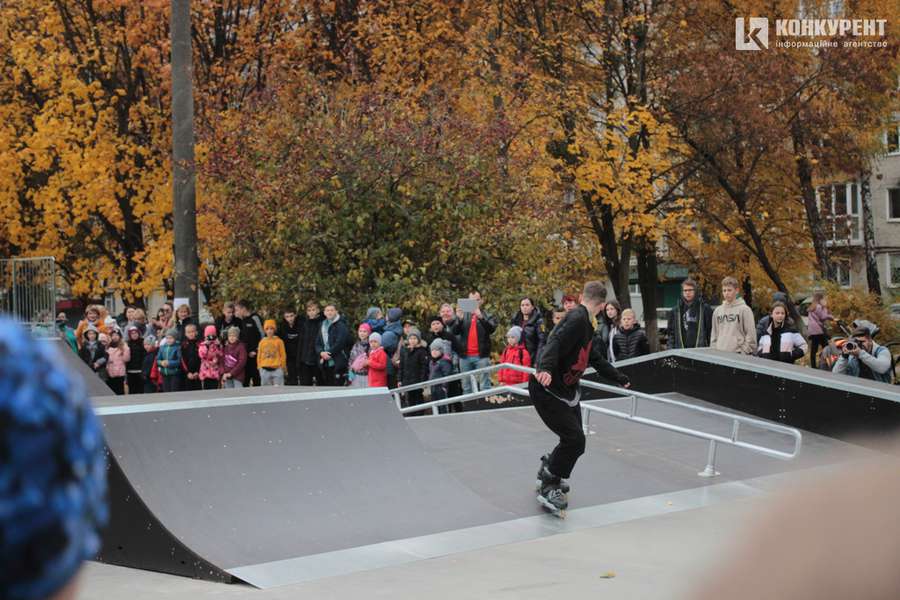 Показові виступи та сотні дітей: як у Луцьку відкривали урбан-парк (фото)