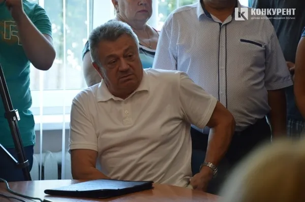 Старий ринок у Луцьку: забрати не можна залишити