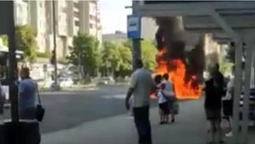 На Соборності в Луцьку загорівся автомобіль (відео)