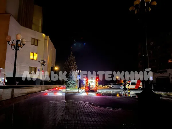 У Луцьку із вікон Волинської ОВА йде дим: що відомо (фото, відео)