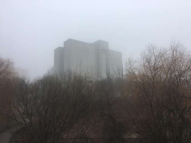 Луцьк оповив густий туман (фото)