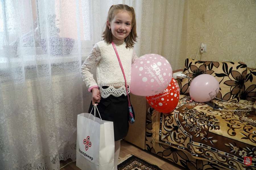 Подаровані на день народження гроші донька загиблого Героя хоче передати на ЗСУ