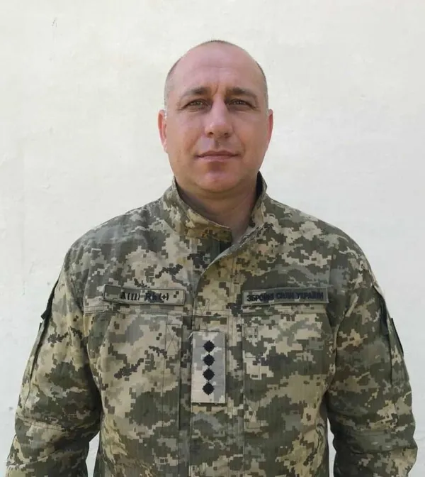 У Луцьку відспівають загиблого під Торецьком офіцера Андрія Сингаївського