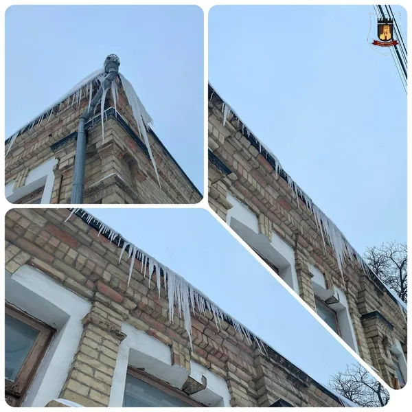 У Луцьку – нашестя гіганських бурульок