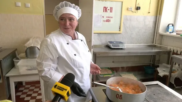 Все устаткування – на електриці: як під час відключень світла готують сніданки та обіди у школах Луцька